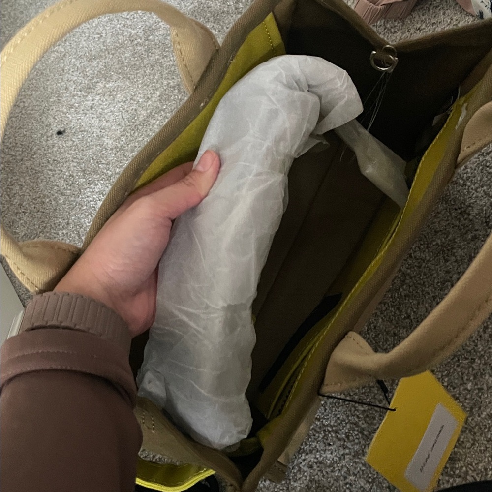 Marc Jacobs Canvas Tote Bag in Khaki with White Logo - Picture 4 of 5